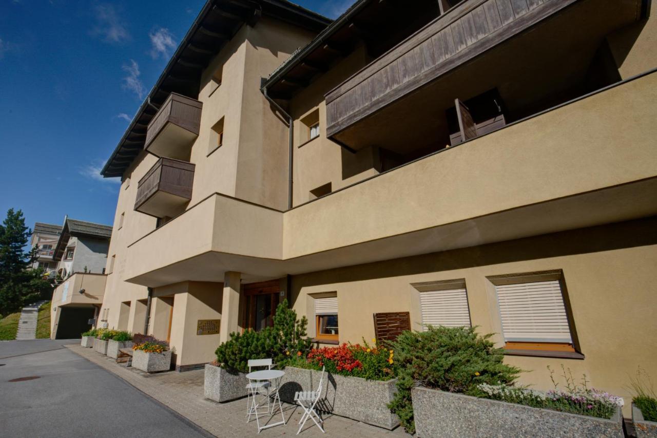 Chesa Munteratsch Apartment ซิลวาปลานา ภายนอก รูปภาพ